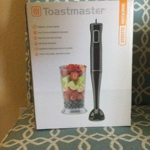 NEW  Toastmaster Immersion Blender w/Blender Cup Powerful 100 Watt motor
